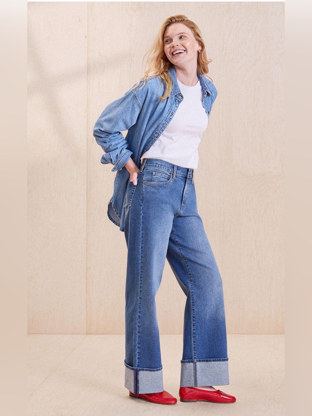 Levi Strauss Signature Women’s Vintage Relaxed Cuffed Stovepipe Jeans